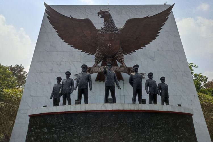 Monumen Pancasila Sakti di daerah Lubang Buaya, Kecamatan Cipayung, Jakarta Timur, pada Kamis (31/8/2023). Ada tujuh perwira yang menjadi korban peristiwa G30S/PKI. Ketujuh korban diberi kenaikan pangkat dan dianugerahi gelar pahlawan revolusi.