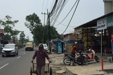 Tiang Listrik di Tangerang, Berkarat, Miring, dan Kabel Menyentuh Jalan