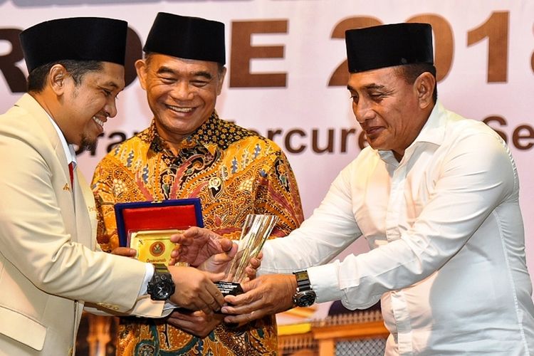Menteri Pendidikan dan Kebudayaan Muhadjir Effendy dan Gubernur Sumut Edy Rahmayadi menghadiri pelantikan PW Pemuda Muhammadiyah Sumut, Sabtu (21/9/2019)