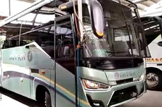Bus Medium dengan Tameng Besi, Milik PO Intra di Medan