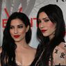 Lirik dan Chord Lagu When It All Falls Apart - The Veronicas
