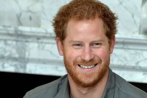 Pertanyaan Soal Rambut Merah Pangeran Harry yang Mengejutkan