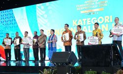 Tingkatkan Kinerja Daerah, Kemendagri Beri Penghargaan Pemda Berprestasi Regional Jawa-Bali