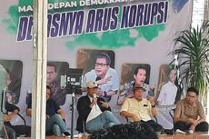 Video Viral Rocky Gerung dan Refly Harun Dilempar Botol Saat Diskusi Kebangsaan di Sleman