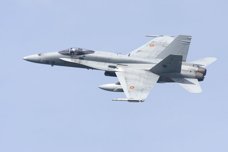 Jet Tempur F-18 Spanyol Tembak Jatuh Drone di Rumania, Diduga Milik Rusia