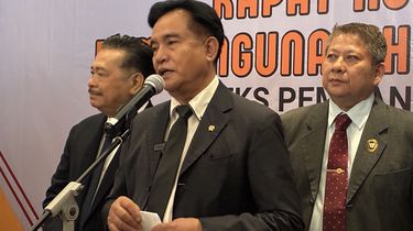 Yusril: Yang Laporkan Aktivis dan Akademisi Bukan Pemerintah