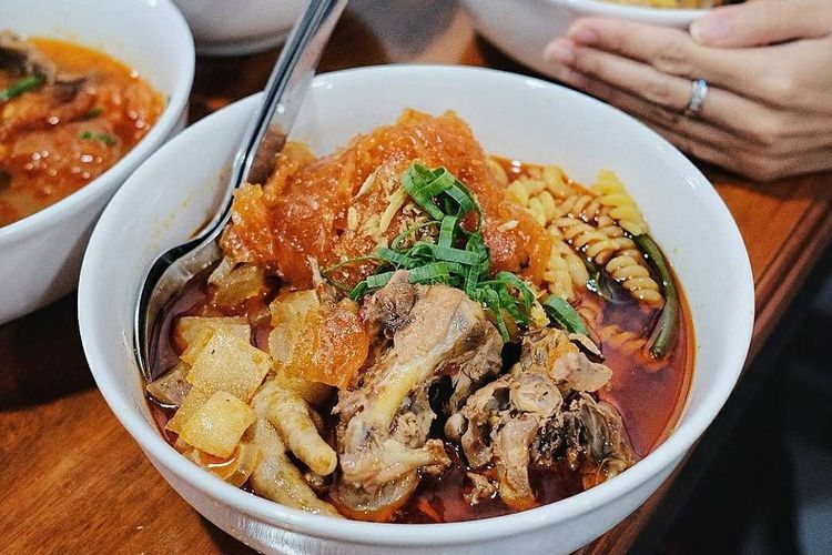 15 Tempat Makan Seblak di Bandung, Isinya Melimpah dan Pedasnya Nikmat  Halaman all - Kompas.com