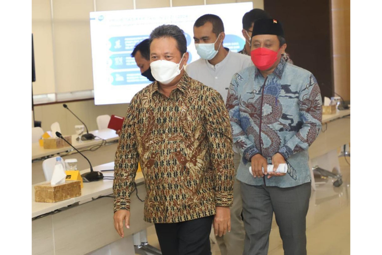 Menteri KP Sakti Wahyu Trenggono bertemu puluhan perwakilan nelayan Kabupaten Pati di kantor Kementerian KKP