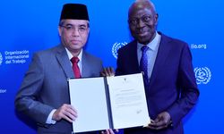 Bawa Pesan Presiden ke Swiss, Menaker Serahkan Ratifikasi Konvensi ILO 188 demi Lindungi Awak Kapal dari Eksploitasi 