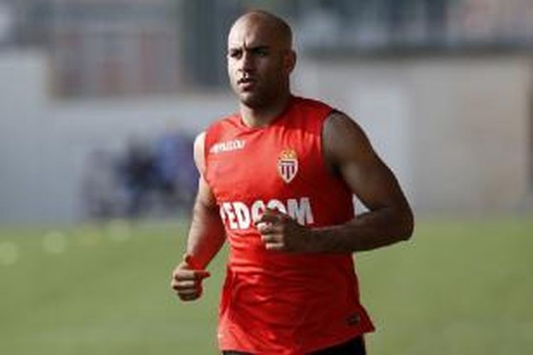 Bek Monaco asal Tunisia, Aymen Abdennour, gabung ke Valencia, Sabtu (29/8/2015). 