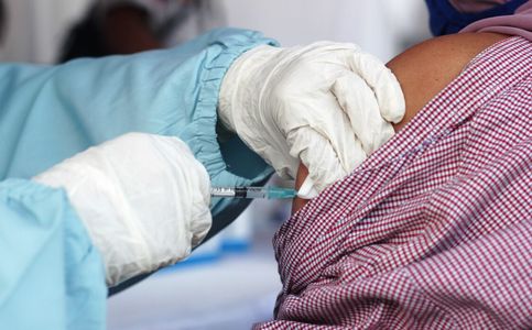 Indonesia's Covid-19 Task Force Concerned As Daily Covid-19 Cases Near 9,000 