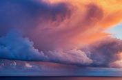 Apa Itu Awan Cumulonimbus yang Terlihat di Bandung dan Garut?