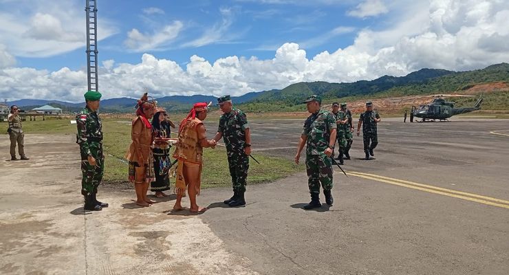 Tinjau Perbatasan RI-Malaysia, Pangdam Mulawarman Cek Situasi Keamanan