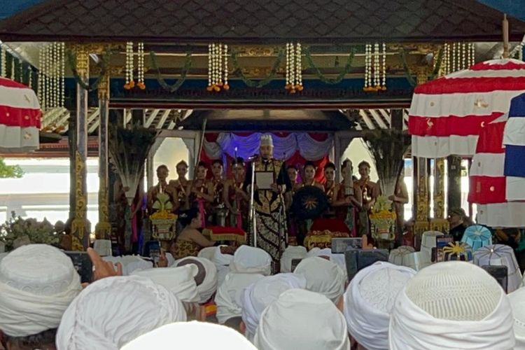 Gelar Jumenengan, PB XIV Mangkubumi Ucap Ikrar Raja Keraton Solo