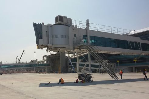 Runway Bandara Internasional Yogyakarta Dibersihkan 3 Kali Sehari