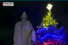 Lampu Pohon Natal di Roma Hanya Bisa Menyala Dengan Tenaga Pedal