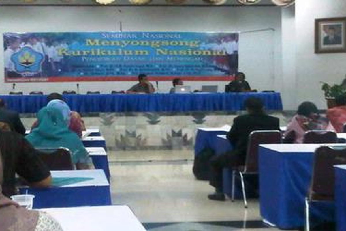 Ikapi membahas perubahan kurikulum, Senin (29/10/2012) di Jakarta.  