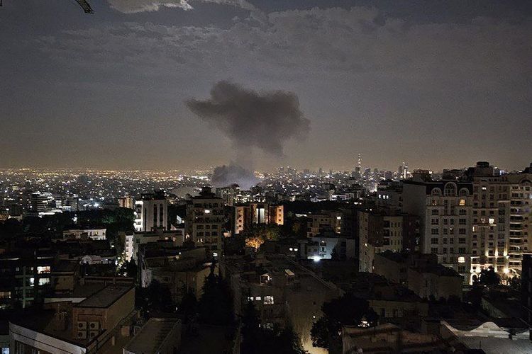 Israel Serang Iran Besar-besaran: Fasilitas Nuklir Terbakar, Panglima Garda Revolusi Tewas