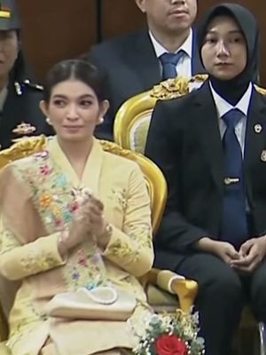 Selvi Ananda tampil anggun di Sidang Tahunan MPR 2025 dengan kebaya butter yellow. Intip detailnya.
