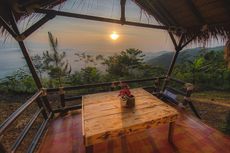 Langit Gantole, Tempat Liburan dengan Panorama Bandung dari Ketinggian