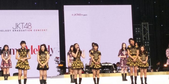 JKT 48 beraksi dalam Melody Graduation Concert, Dirimu Melody di Hall Kota Kasablanca, Jakarta Selatan, Sabtu (24/3/2018).