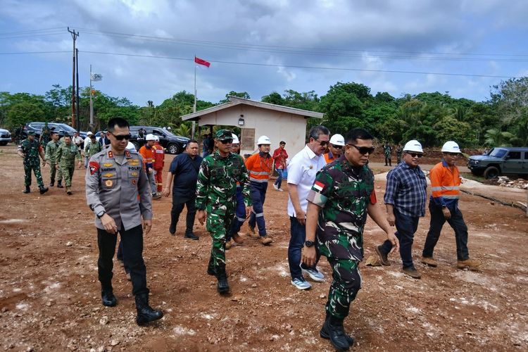 Prabowo Akan Hadiri Groundbreaking Blok Masela, Pembangunan Helipad Dipercepat