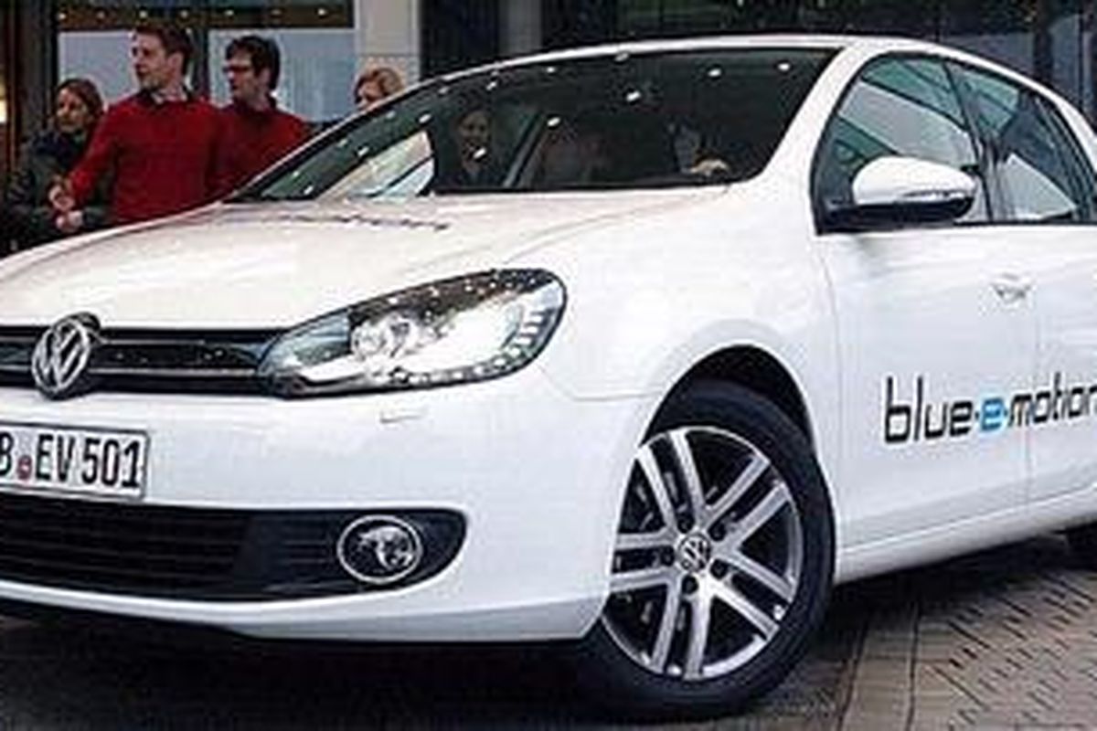 VW Golf Blue-e-Motion siap diproduksi massal dan menjajal pasar Jepang