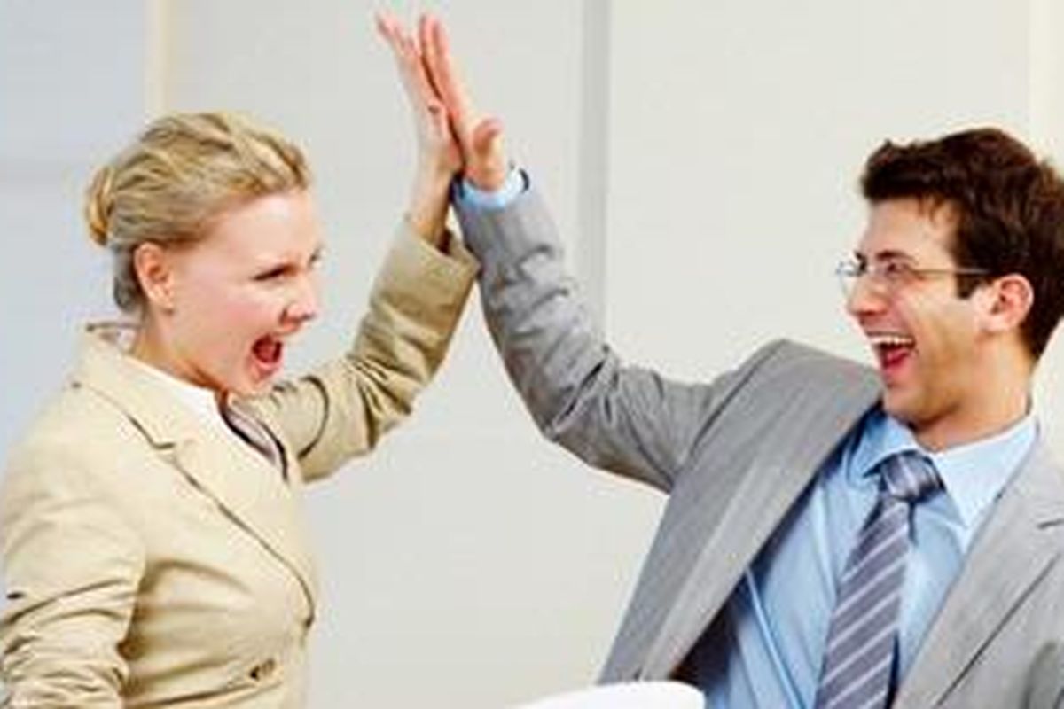 Kompetisi yang kita hadapi semestinya membuat kita bisa mengembangkan mental juara, dan bukan sebaliknya menumbuhkan pesimisme.