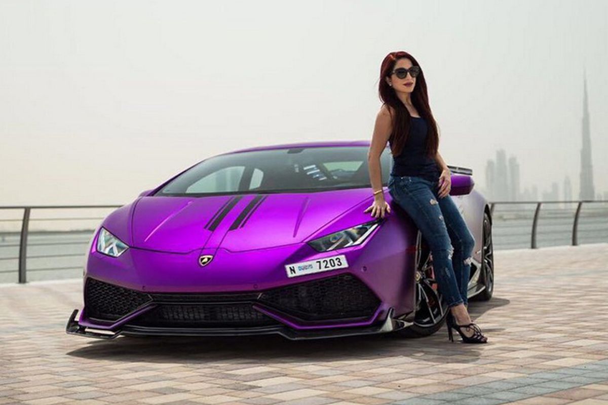 Modifikasi Lamborghini Huracan Dubai - Natalia Itami