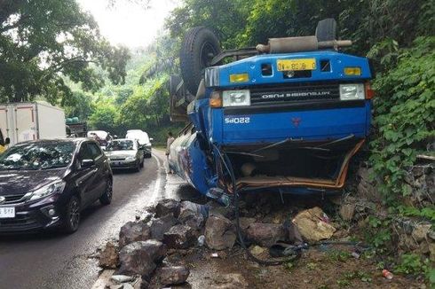 Dede dan 2 Anaknya Tewas Tertabrak Truk di Cipatat, Niat Berlebaran Bersama Pupus...