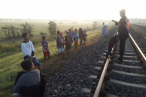 Awas Ngabuburit di Rel Kereta, Berbahaya dan Bisa Didenda Rp 15 Juta