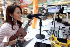 Sheryl Sheinafia Promosi Singel ''Sebatas Teman''