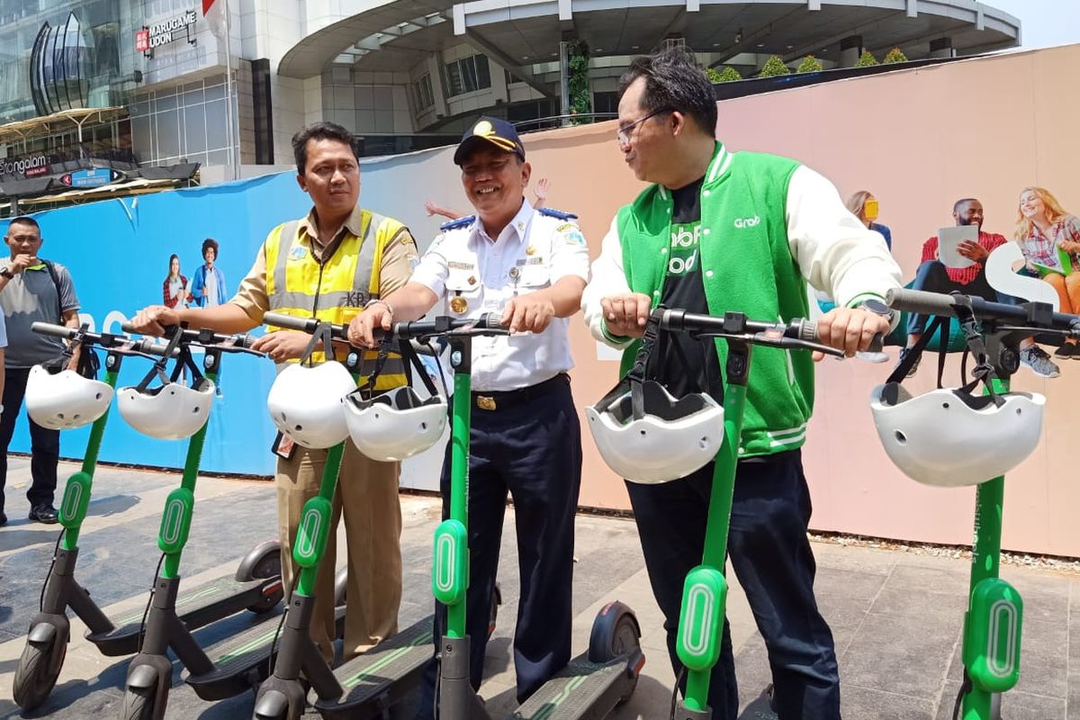 Grab luncurkan program ?Three Es? untuk meningkatkan keamanan pengguna GrabWheels di pelataran luar gedung fX Sudirman, Senin (18/11/2019).