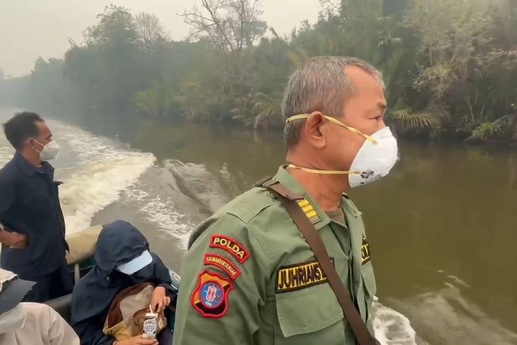 Diduga Kabur dari Kebakaran, Jasad Orangutan Mengapung di Sungai Kumai