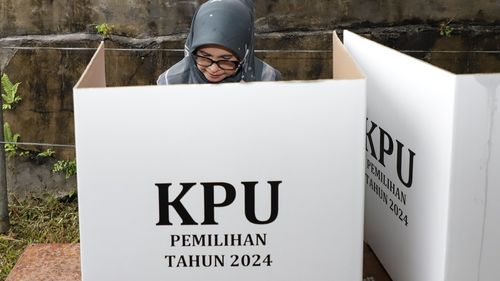 Calon Wali Kota Susanti Ajak Masyarakat ke TPS Meski Pematangsiantar Hujan