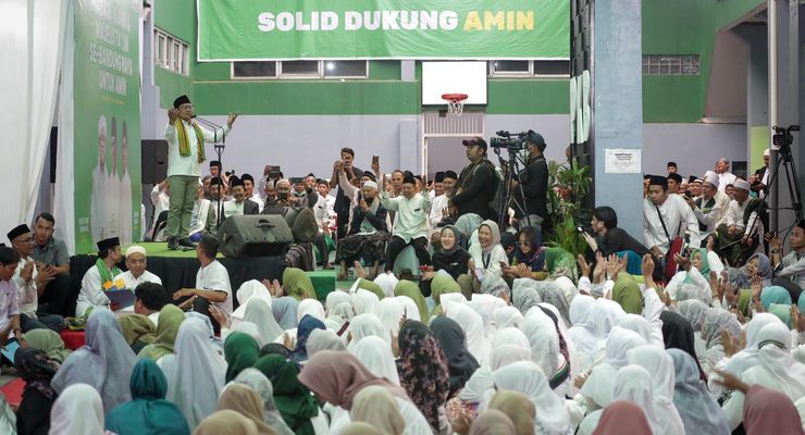 Ketua PW Muslimat NU dan Ulama Se-Bandung Raya Umumkan Dukungan untuk Anies-Muhaimin