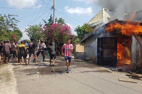 Diduga Akibat Konsleting, Sebanyak 25 Rumah Warga Hangus Terbakar