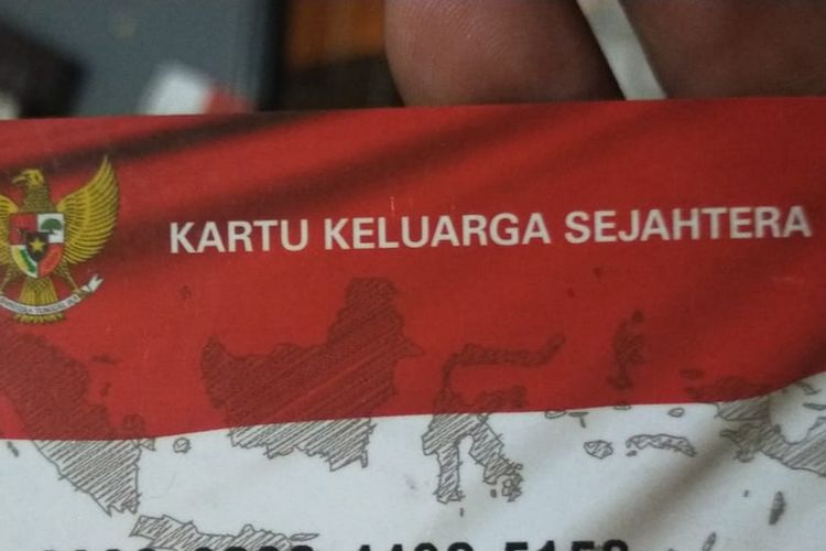 Salah satu KKS program PKH yang tak diberikan kepada penerima di Kecamatan Pangkalan Kerinci, Kabupaten Pelalawan, Riau.