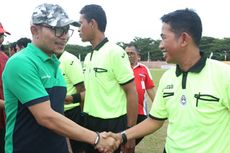 Pekerja Se-Sulawesi Barat Main Bola di Ajang Liga Pekerja Indonesia