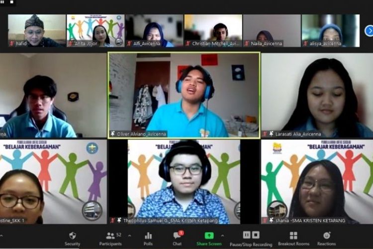 Penerapan pendidikan toleransi dilakukan oleh SMA Avicenna Jagakarsa dan SMA Kristen Ketapang 1 Jakarta yang justru menembus batas saling belajar keberagaman melalui tatap maya (daring) pada selasa (24/8/2021).