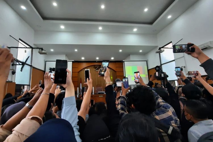 Suasana ruang sidang utama Pengadilan (PN) Jakarta Selatan, Rabu (15/2/2023), saat sidang vonis Richard Eliezer