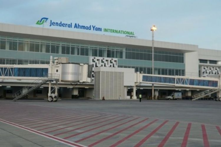 Bandara Ahmad Yani Semarang.