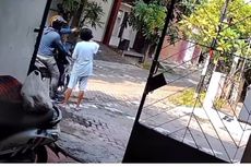 Viral, Video Emak-emak di Semarang Gagalkan Aksi Jambret hingga Terpental di Jalan