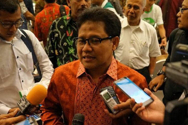 Ketua Umum PKB Muhaimin Iskandar saat ditemui dalam acara diskusi SARA, Radikalisme dan Prospek Ekonomi Indonesia 2017 di Graha CIMB Niaga, Jalan Jenderal Sudirman, Jakarta, Senin (23/1/2017).