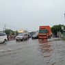 Nekat Terjang Banjir, Banyak Motor Mogok di Jalan Kaligawe Semarang