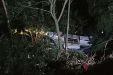 Detik-detik Kecelakaan di Tanjakan Cae Sumedang, Bus Goyang-goyang lalu Masuk Jurang, 27 PenumpangTewas