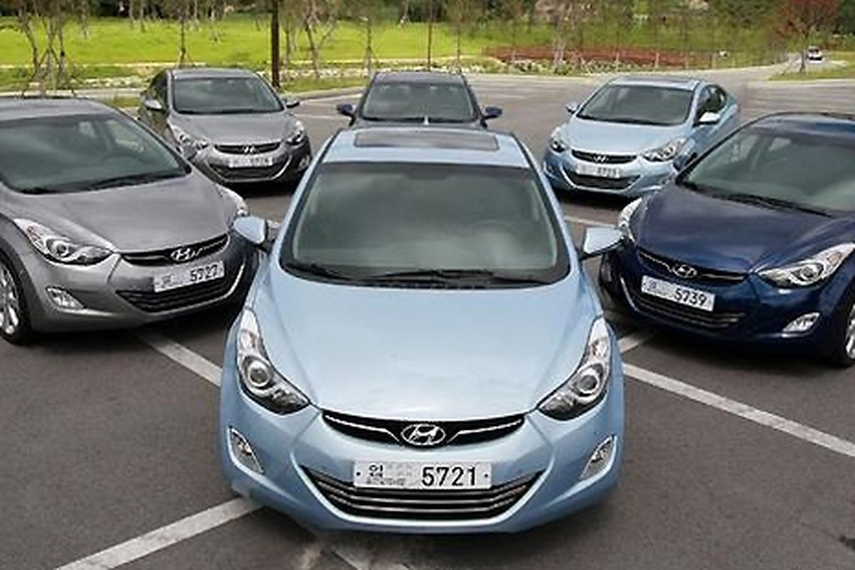 Hyundai Elantra 2012