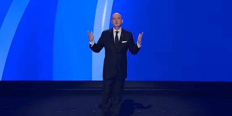 Presiden FIFA, Gianni Infantino, saat memberikan sambutan dalam acara drawing Piala Dunia 2026 di Gedung John F Kennedy Center for the Performing Arts, Washington DC, Amerika Serikat, Sabtu (6/12/2025) dini hari WIB.