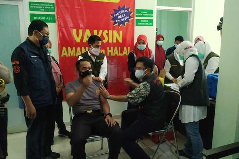 Plt Wali Kota Tasikmalaya Optimistis Vaksinasi Bisa Akhiri Pandemi Covid-19