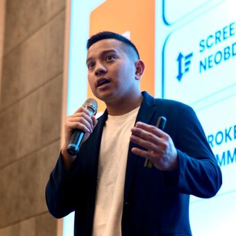 Praktisi sekaligus edukator trading saham, Emir Parengkuan.
